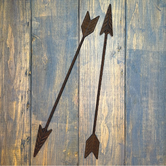 Hanging Metal Arrow Set - Picture 4 of 11